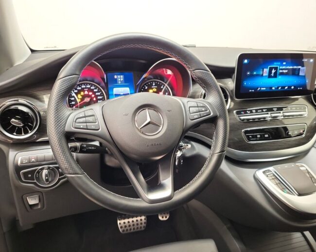 MERCEDES-BENZ V 250D